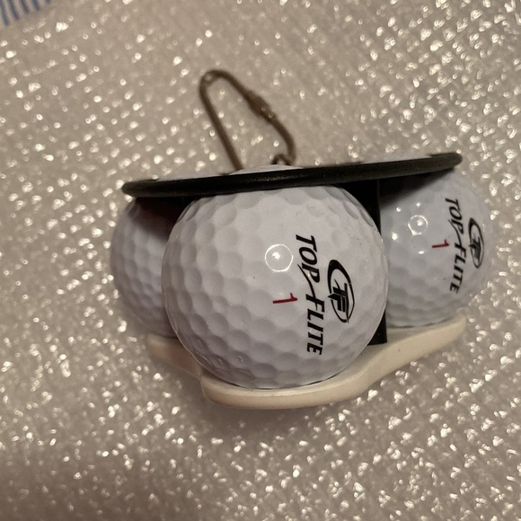 NWOT -  PAYGE Golf Ball Triangle Holder W/Bag or Belt Clip & 3 New Balls - Picture 6 of 7